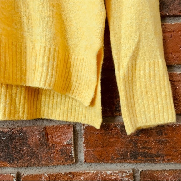 Old Navy Golden Yellow Long Sleeve Crewneck Sweater - Picture 2 of 4